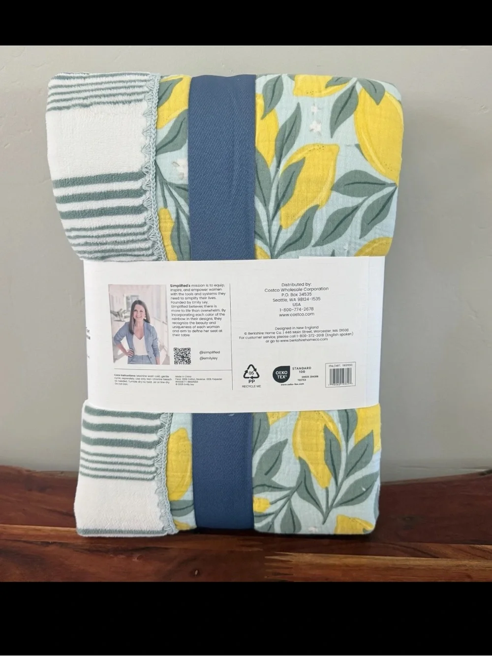 NEW Artist Collection Lemon Reversible Cotton Gauze Throw Blanket 60in x 70in